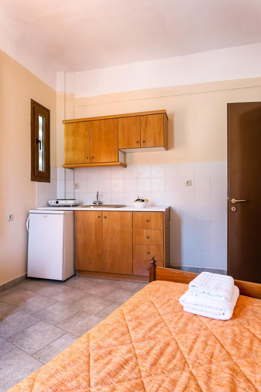 Mon Repos Aparthotel Panormos  Buitenkant foto