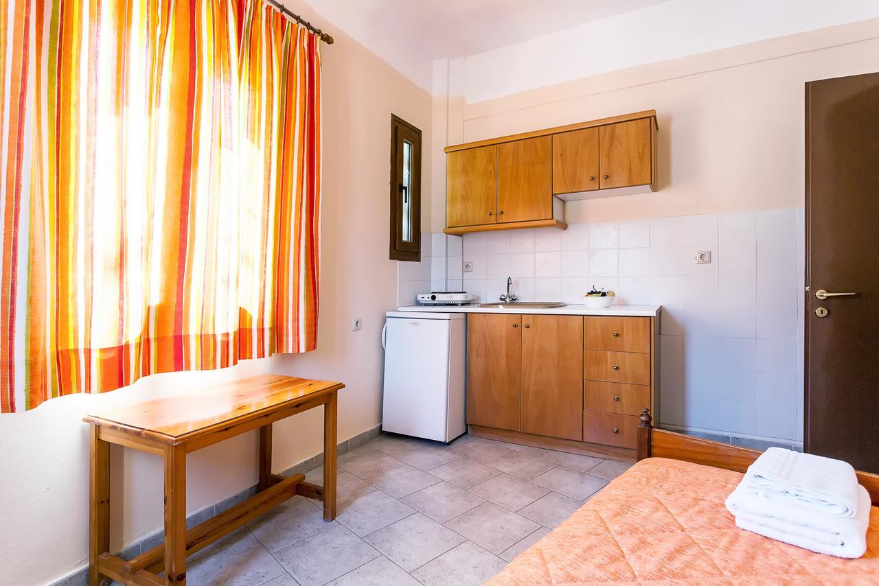 Mon Repos Aparthotel Panormos  Buitenkant foto